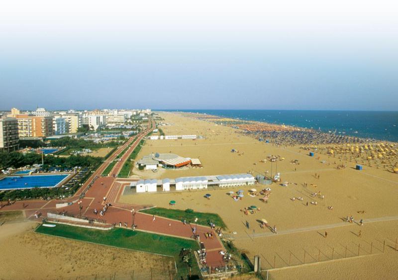 Appartamenti Sanian Bibione Zewnętrze zdjęcie